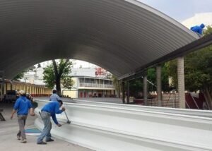 Mantenimiento sencillo de estructura metálica de Arco Techo